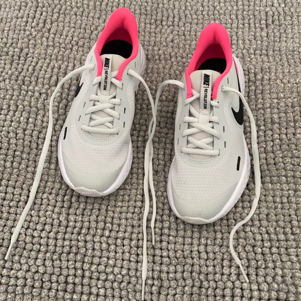 NWOT Nike Revolution running shoes